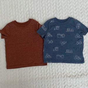 Old navy t shirts, size 18 month